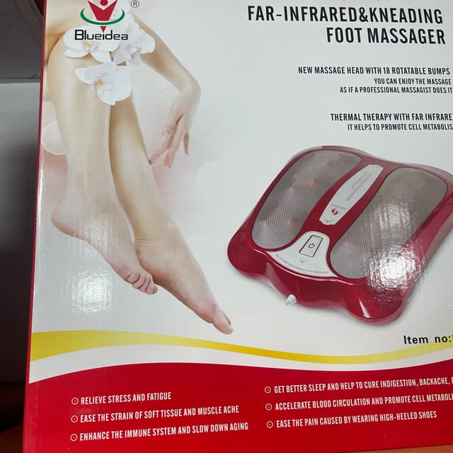 Foot massager with infrared heat therapy