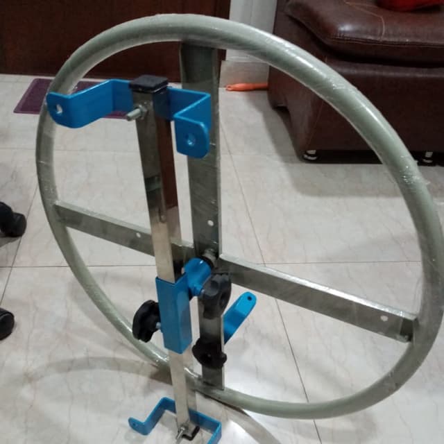 Shoulder wheel